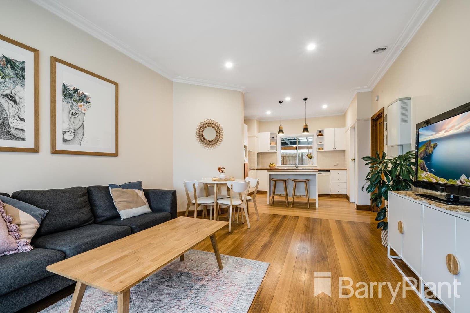 1/9 Churchill AvenueNewtown, VIC 3220, Newtown - Thumbnail 2