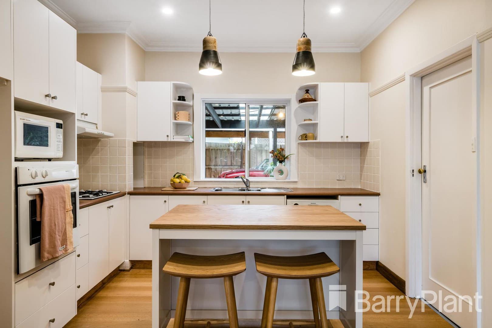 1/9 Churchill AvenueNewtown, VIC 3220, Newtown - Thumbnail 3