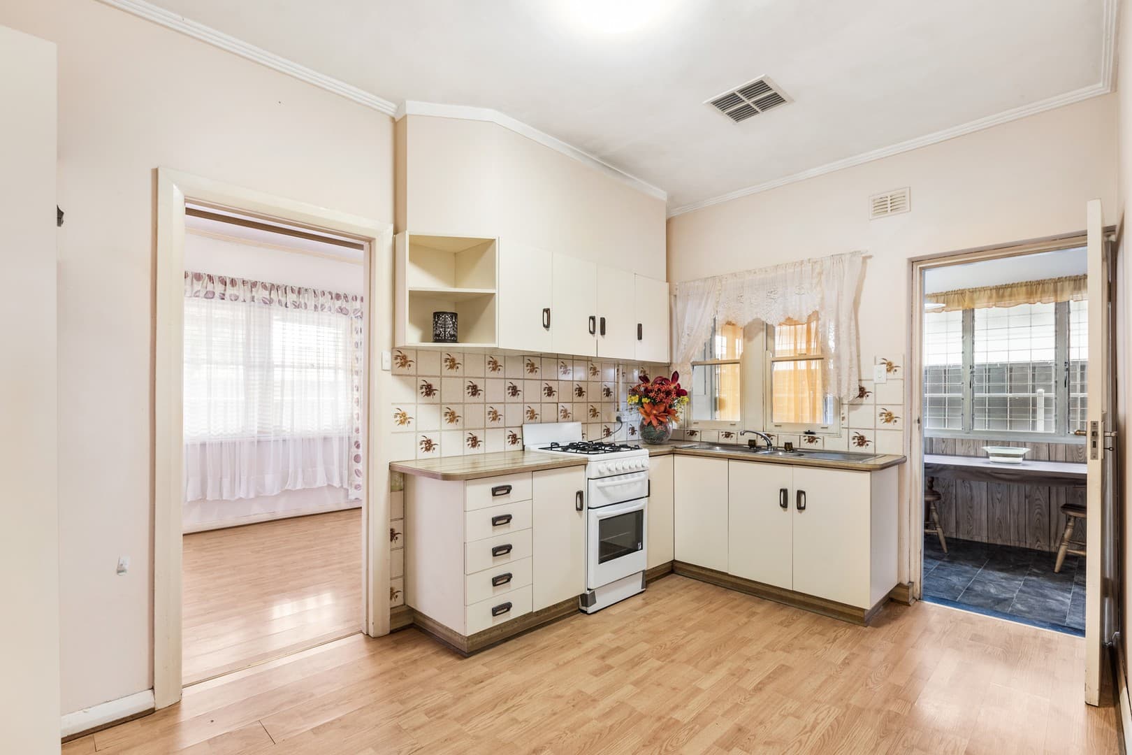11 Austin StreetCroydon Park, SA 5008, Croydon Park - Thumbnail 2