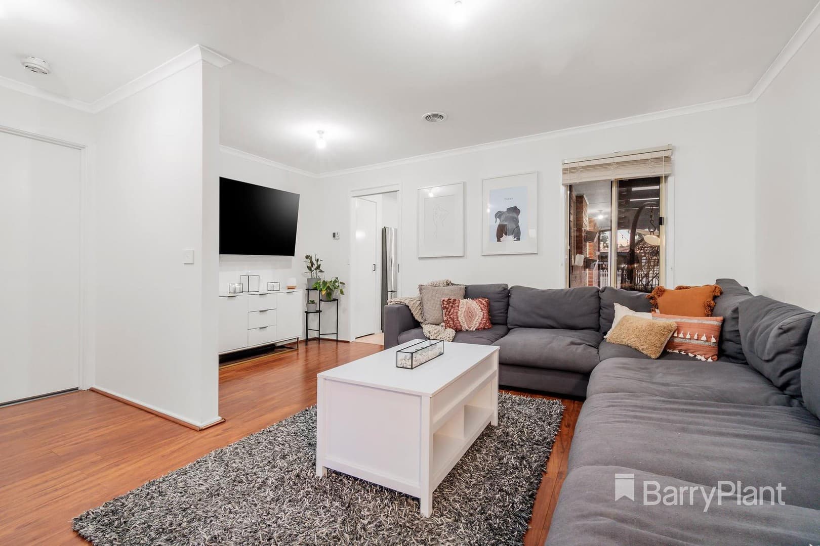 11 Butler Place, Mill Park, VIC 3082, Mill Park - Thumbnail 3