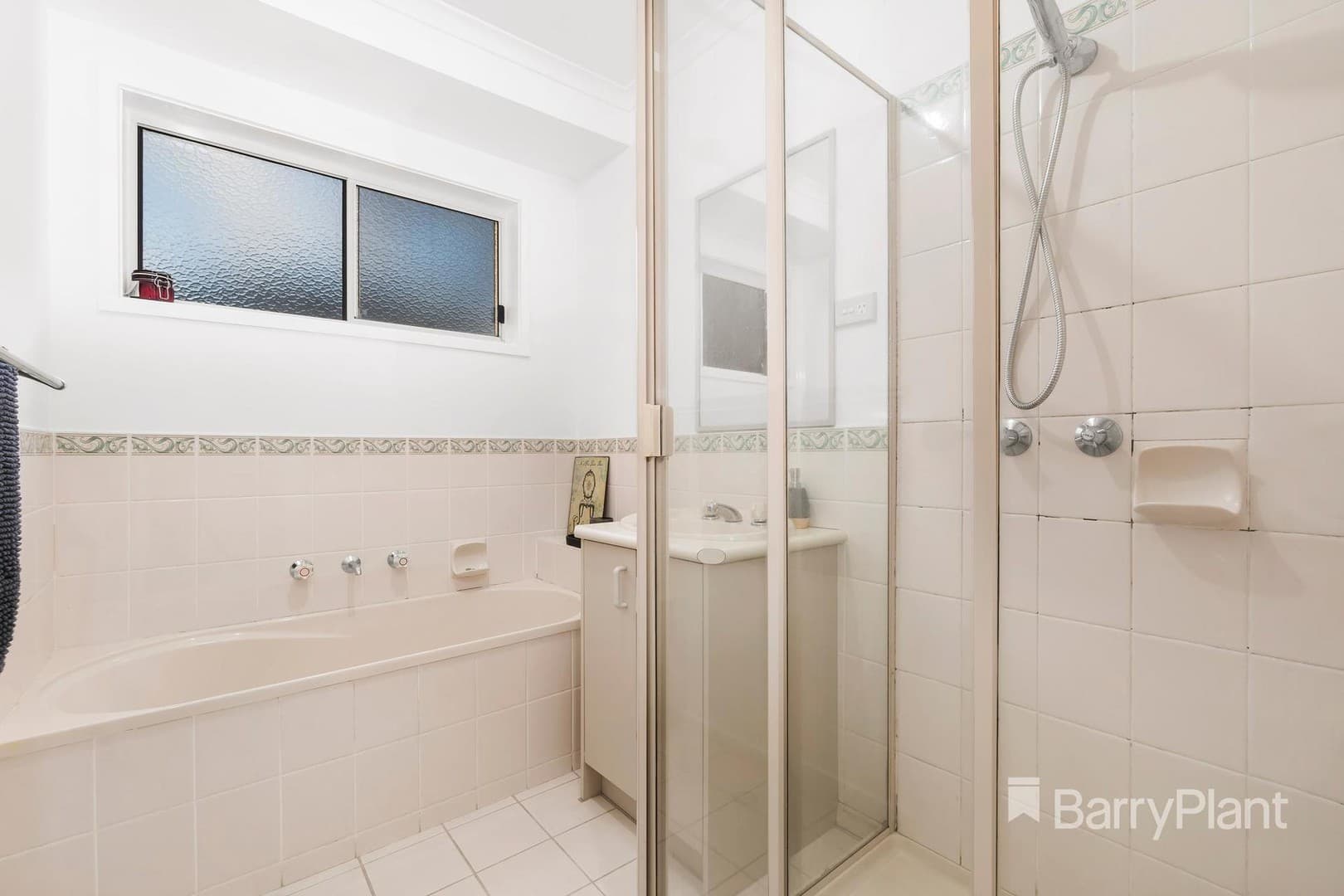 11 Butler Place, Mill Park, VIC 3082, Mill Park - Thumbnail 7