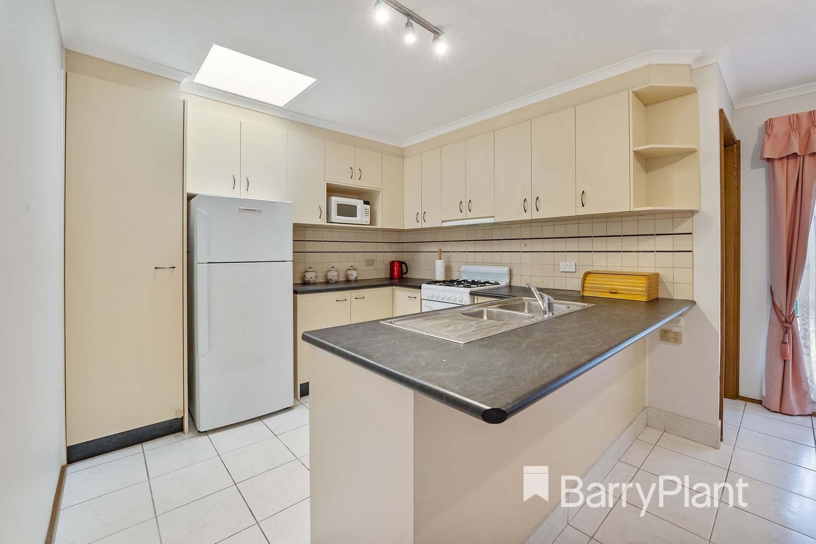 3/70 George Street, St Albans, VIC 3021, St Albans - Thumbnail 3