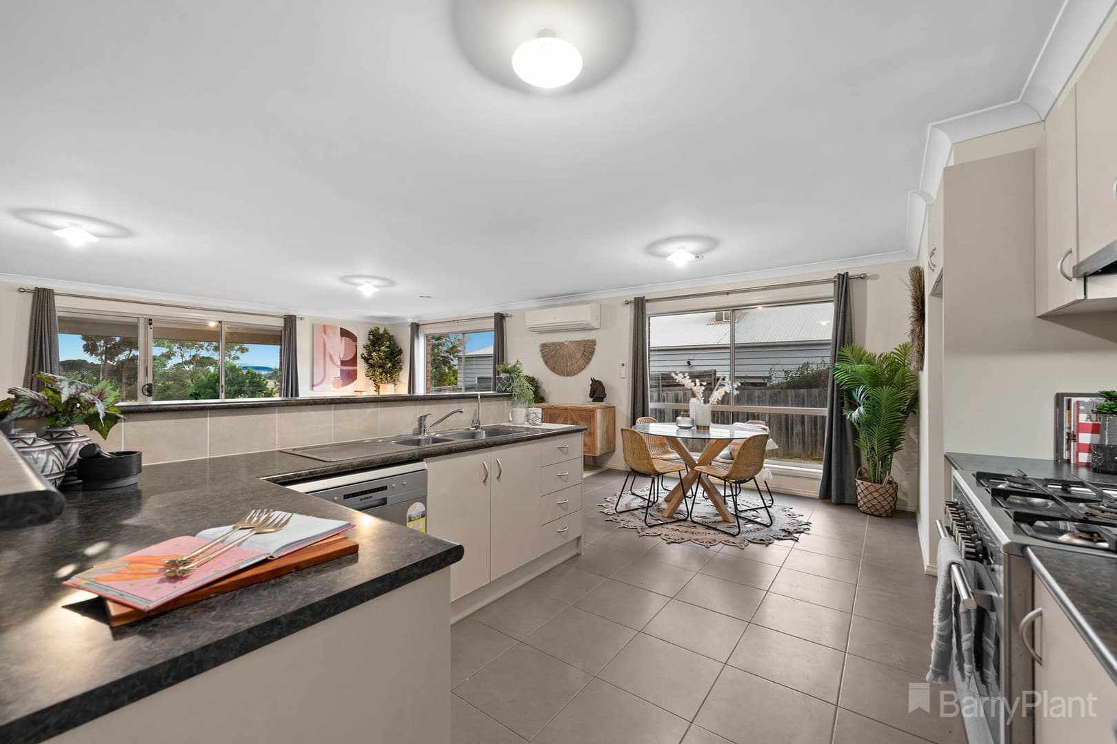 26 Jefferson Road, Garfield, VIC 3814, Garfield - Thumbnail 3