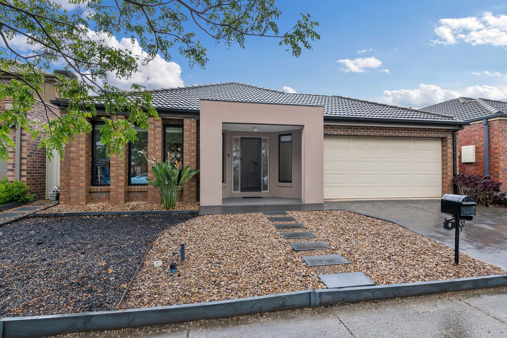 8 Ridgegreen View, Caroline Springs, VIC 3023, Caroline Springs - Image 1