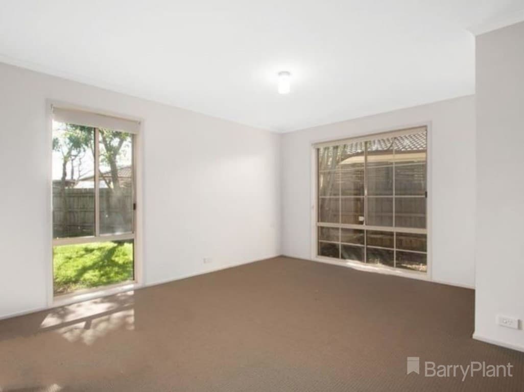 52 King Street, Pakenham, VIC 3810, Pakenham - Thumbnail 3
