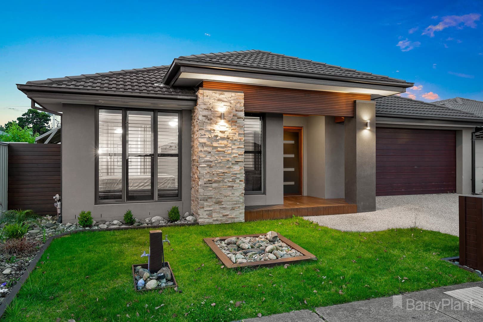 55 Willowtree DrivePakenham, VIC 3810, Pakenham - Thumbnail 2