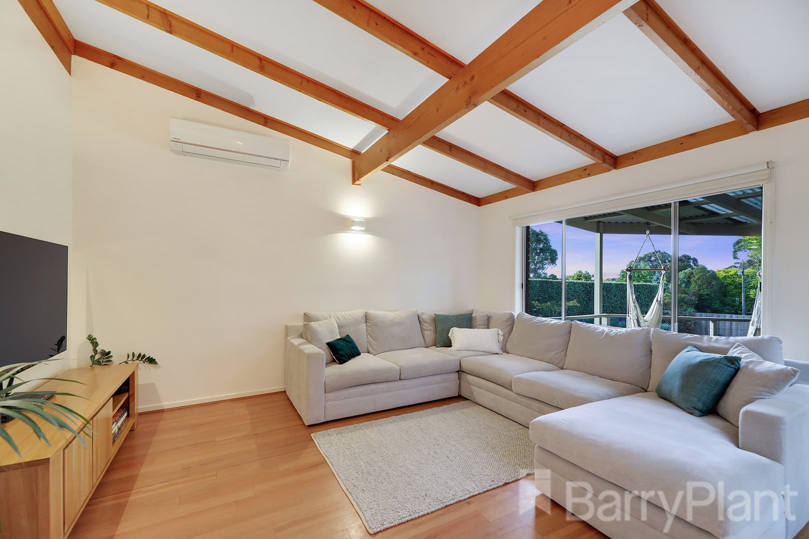 9 Wallace CrescentDrouin, VIC 3818, Drouin - Thumbnail 7