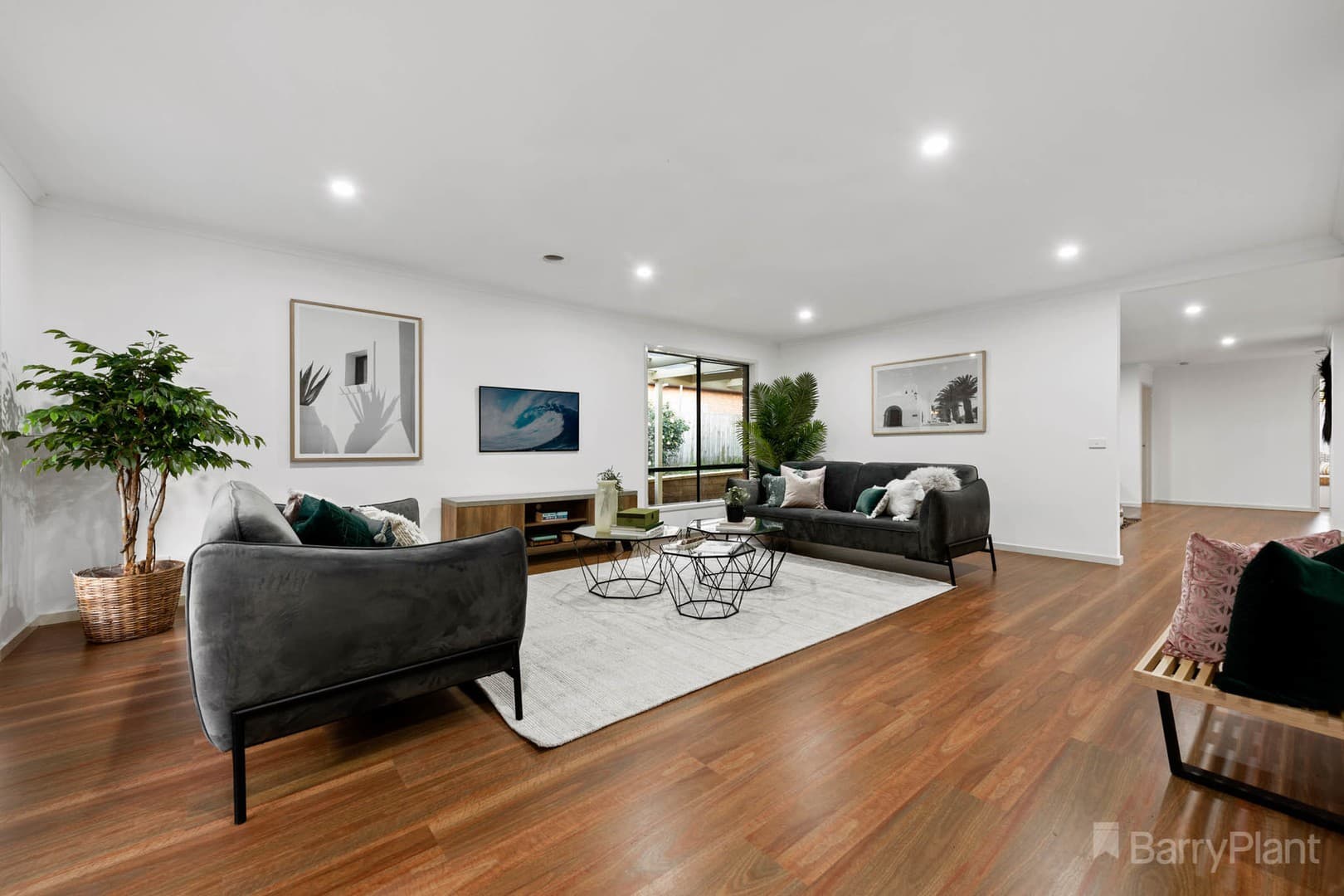 84 Oakgrove DriveNarre Warren South, VIC 3805, Narre Warren South - Thumbnail 3