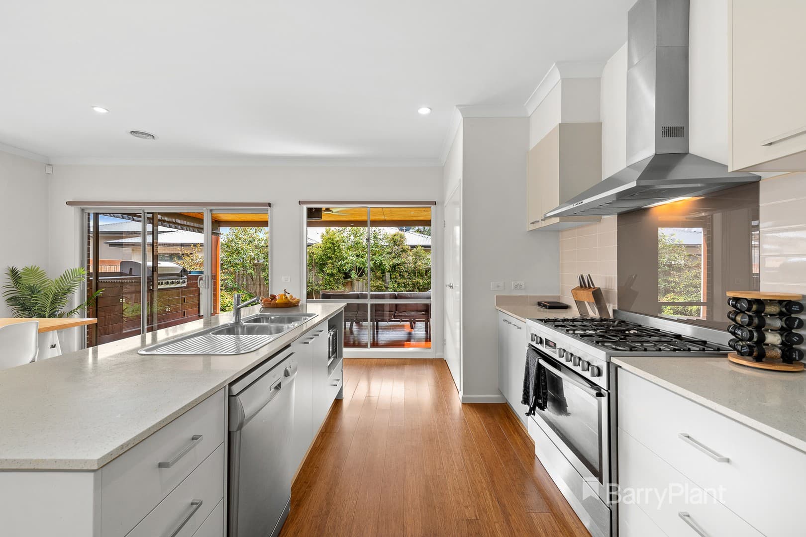 24 Arrunga CloseDiamond Creek, VIC 3089, Diamond Creek - Thumbnail 2