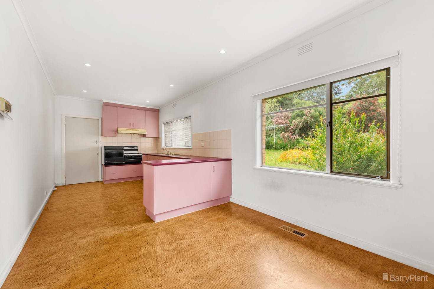 27 Highview Drive, Doncaster, VIC 3108, Doncaster - Thumbnail 3