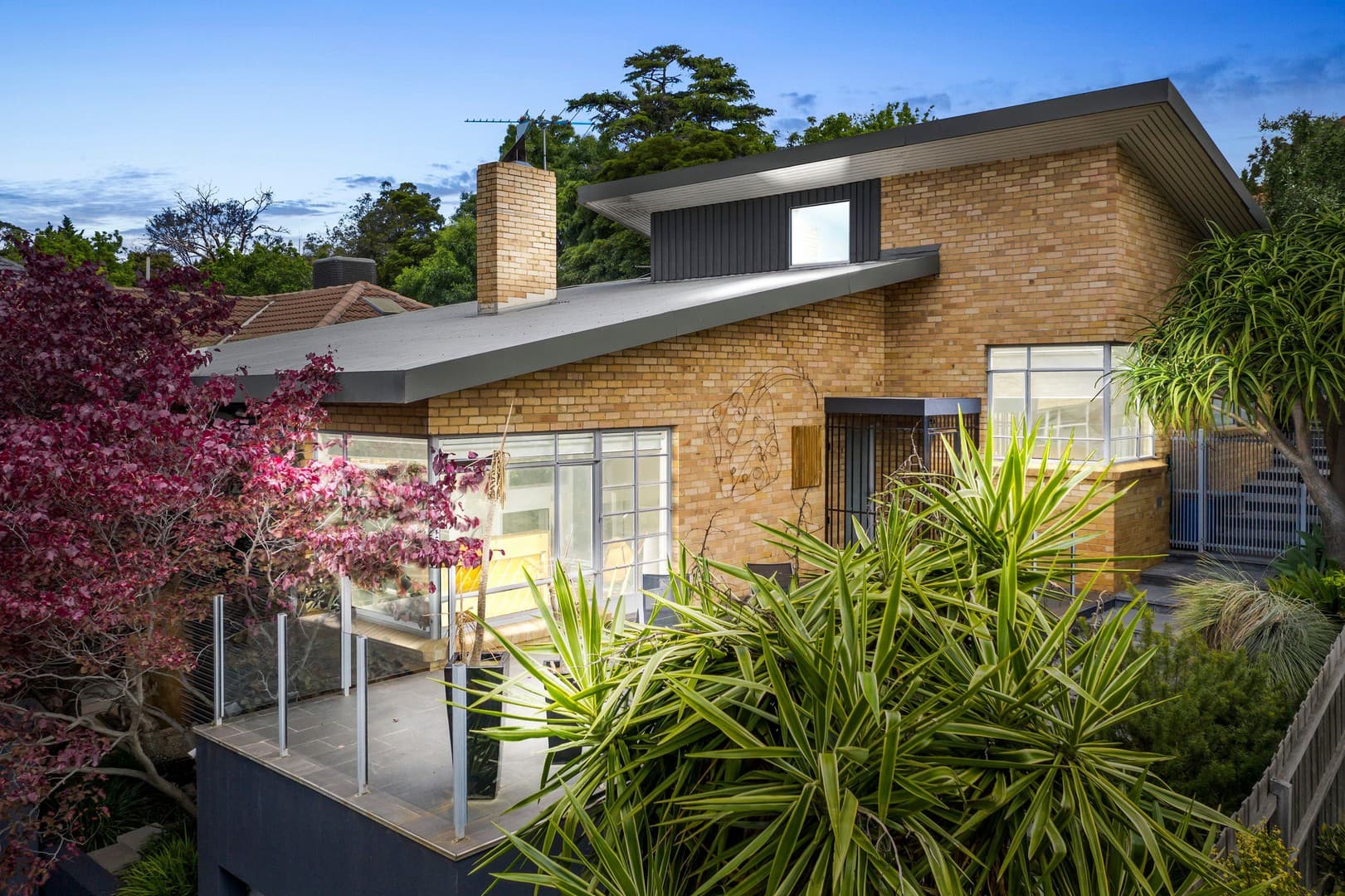 49 Hillsyde ParadeStrathmore, VIC 3041, Strathmore - Thumbnail 2