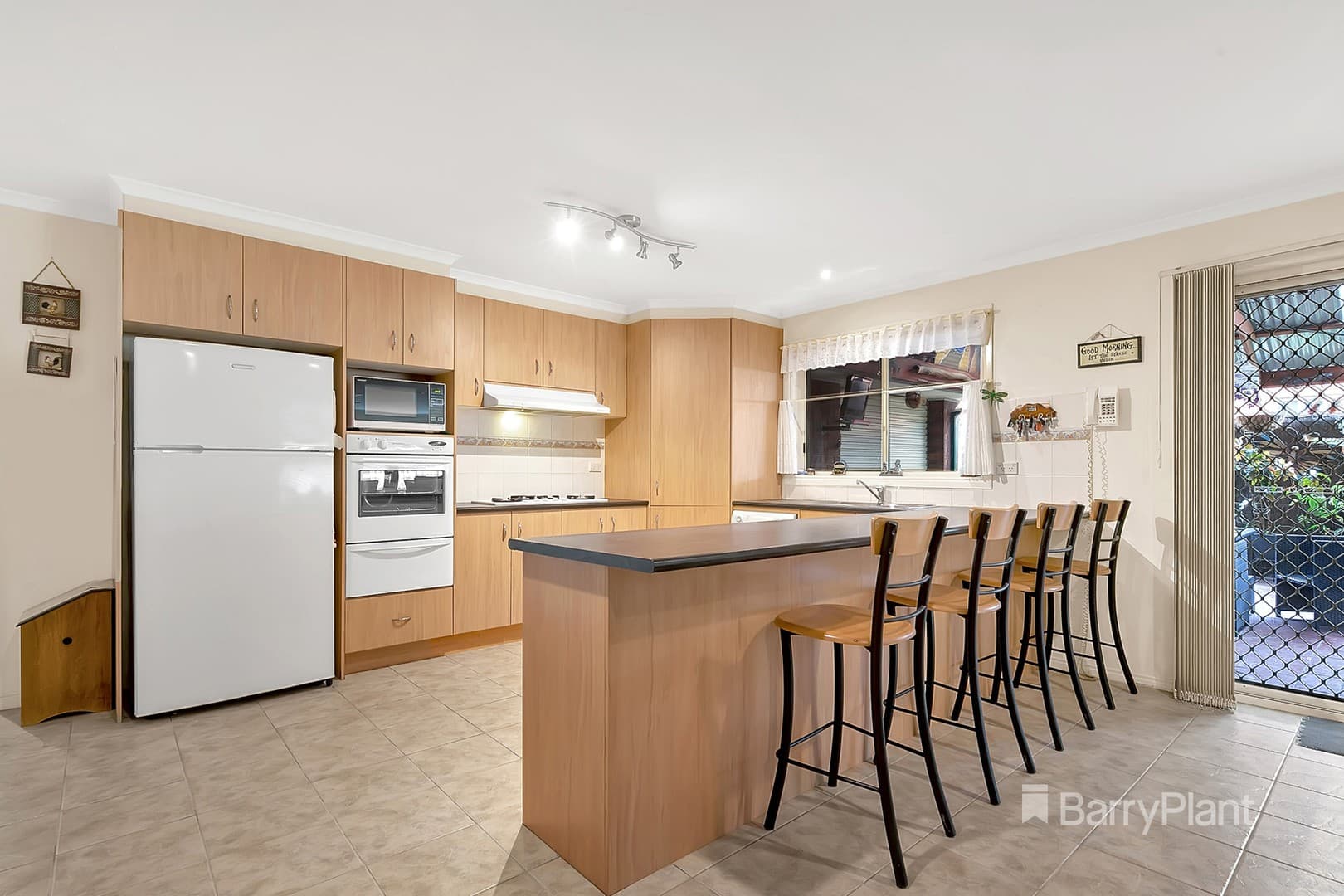 84 Twin River DriveSouth Morang, VIC 3752, South Morang - Thumbnail 4