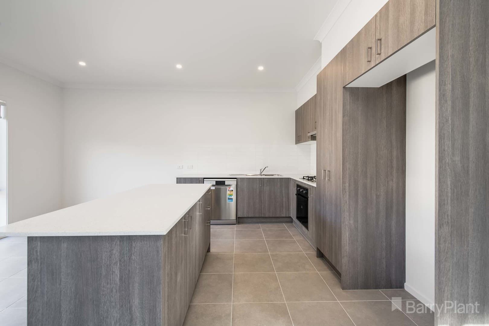 20 Obrien ParadePakenham, VIC 3810, Pakenham - Thumbnail 2