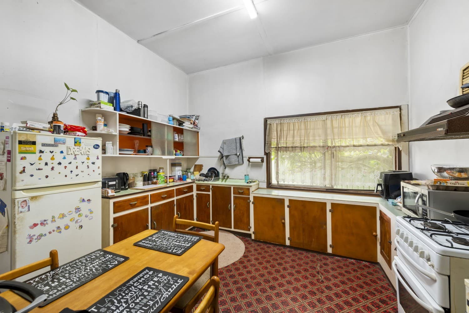 51 West Street, Newtown - Thumbnail 2