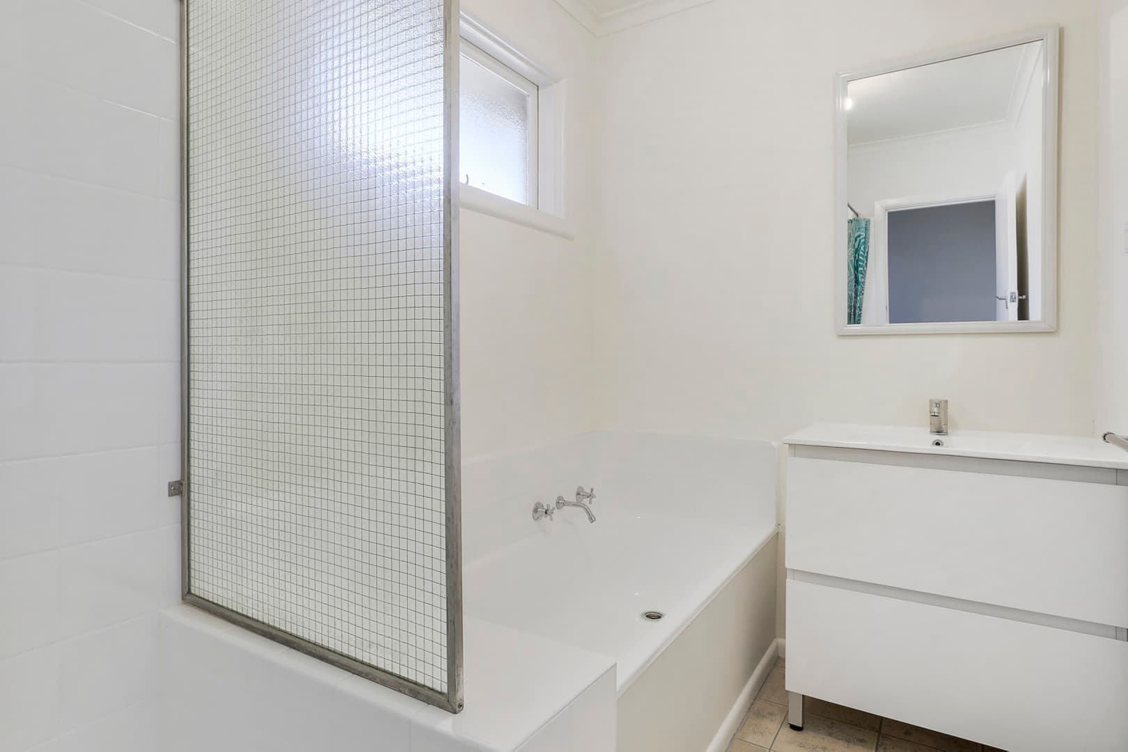 3/170 Warrigal RoadMentone, VIC 3194, Mentone - Thumbnail 4