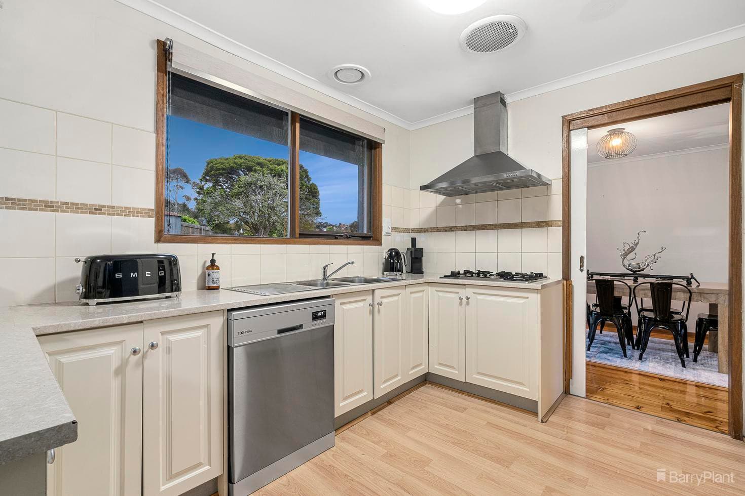 16 Jefferson Grove, Doncaster East, VIC 3109, Doncaster East - Thumbnail 3