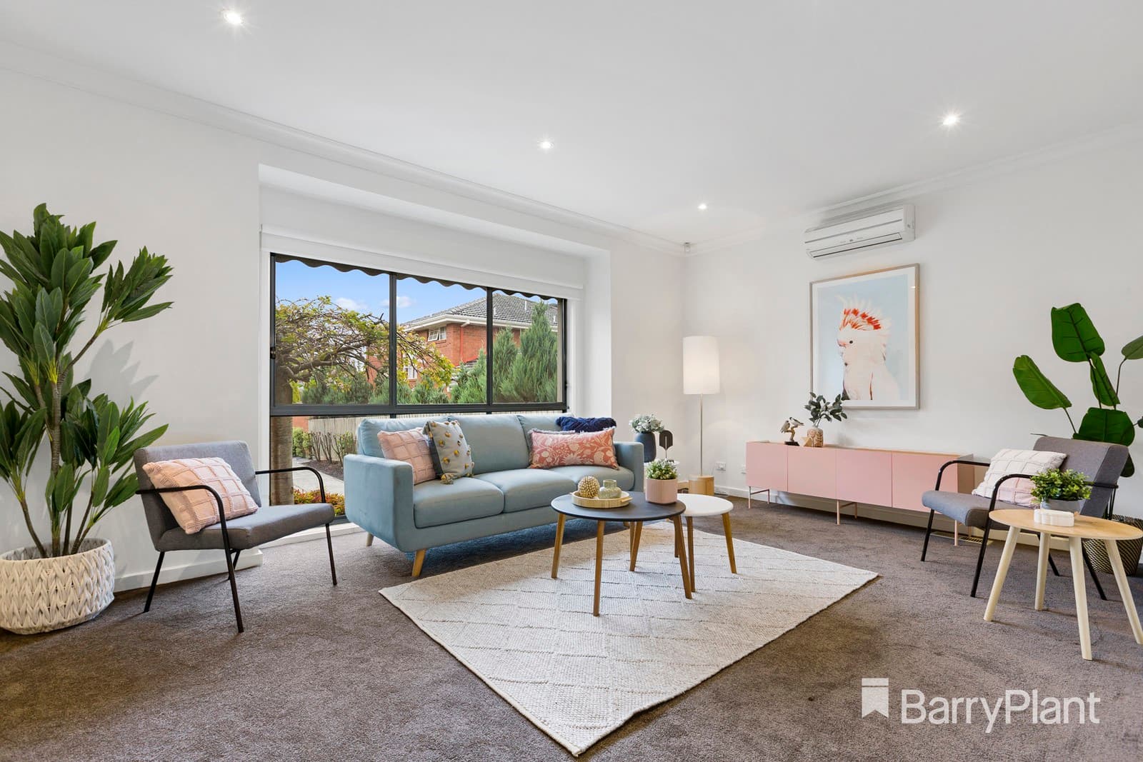 2/14 Eastleigh DriveGlen Waverley, VIC 3150, Glen Waverley - Thumbnail 2