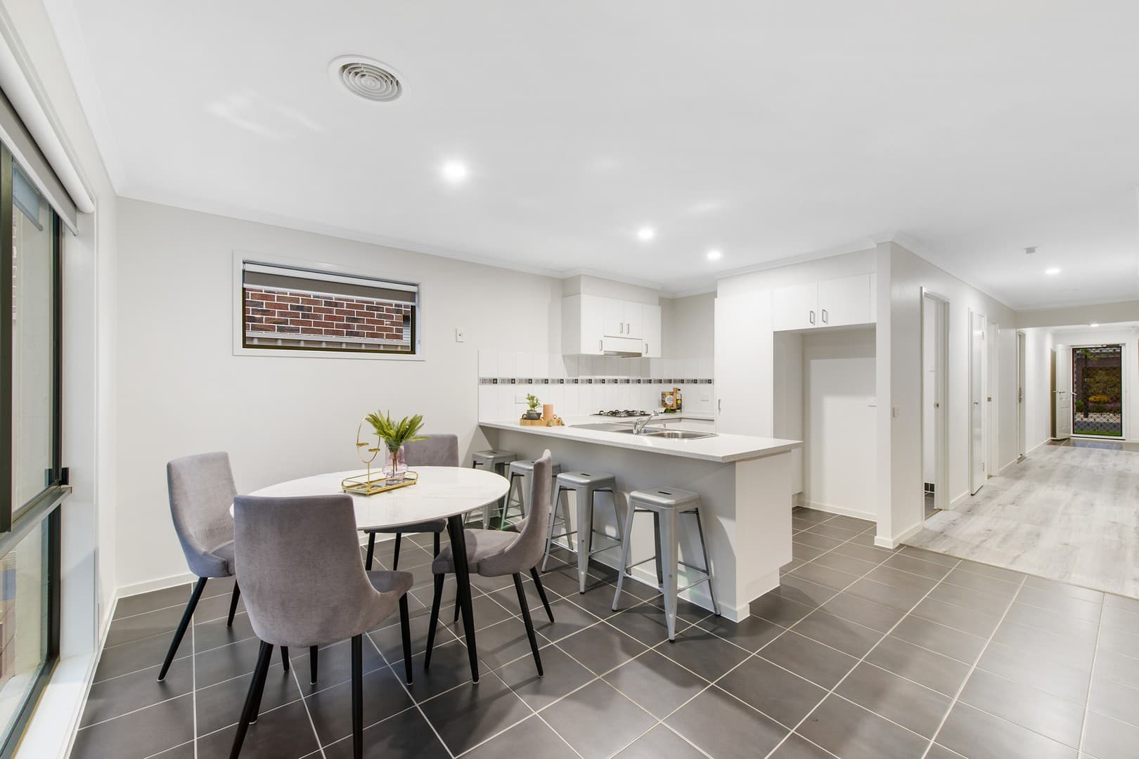 38 Gisborne WayCaroline Springs, VIC 3023, Caroline Springs - Thumbnail 3
