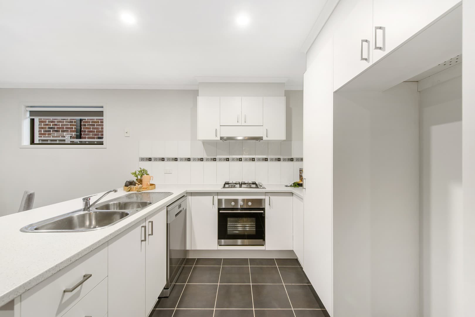38 Gisborne WayCaroline Springs, VIC 3023, Caroline Springs - Thumbnail 4