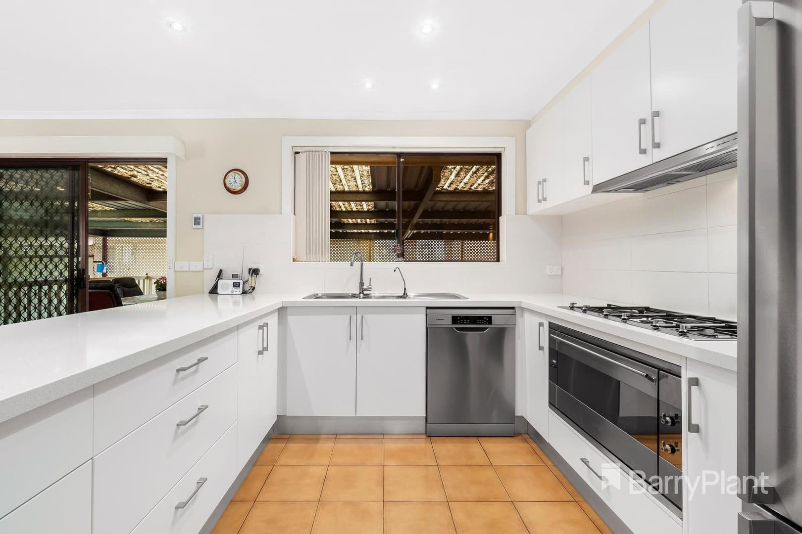 19 Melia CourtMill Park, VIC 3082, Mill Park - Thumbnail 3