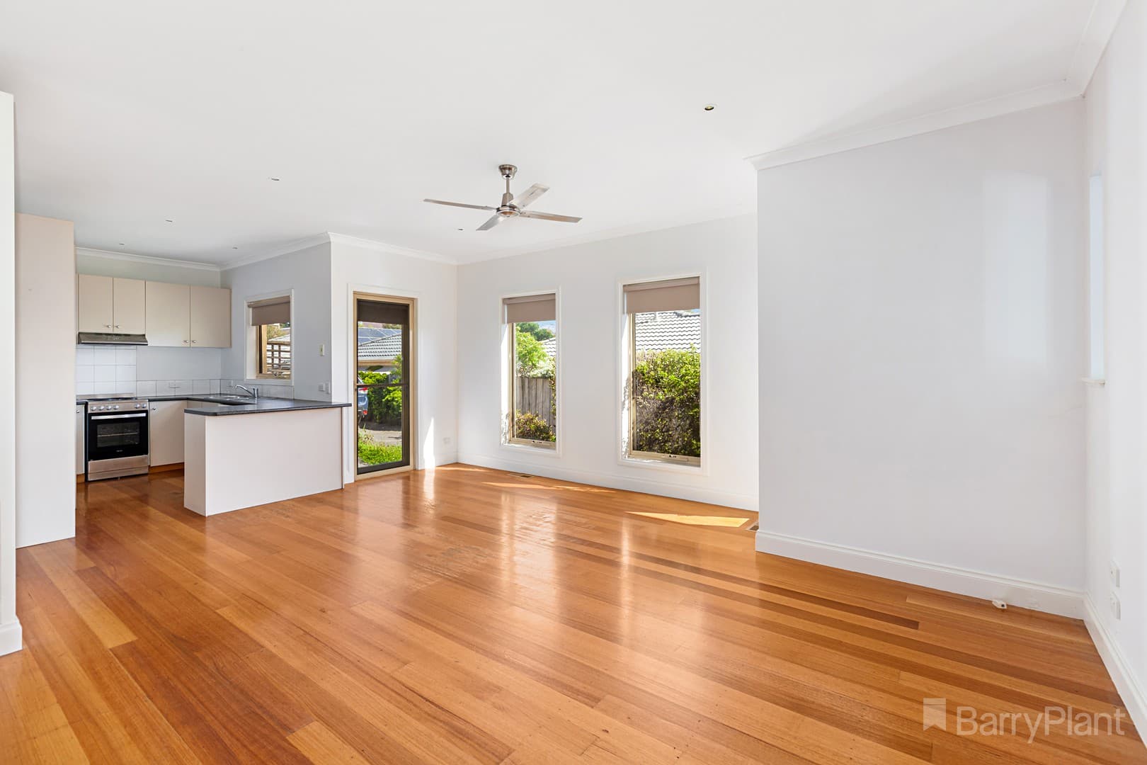 2/37a George StreetKilmore, VIC 3764, Kilmore - Thumbnail 3