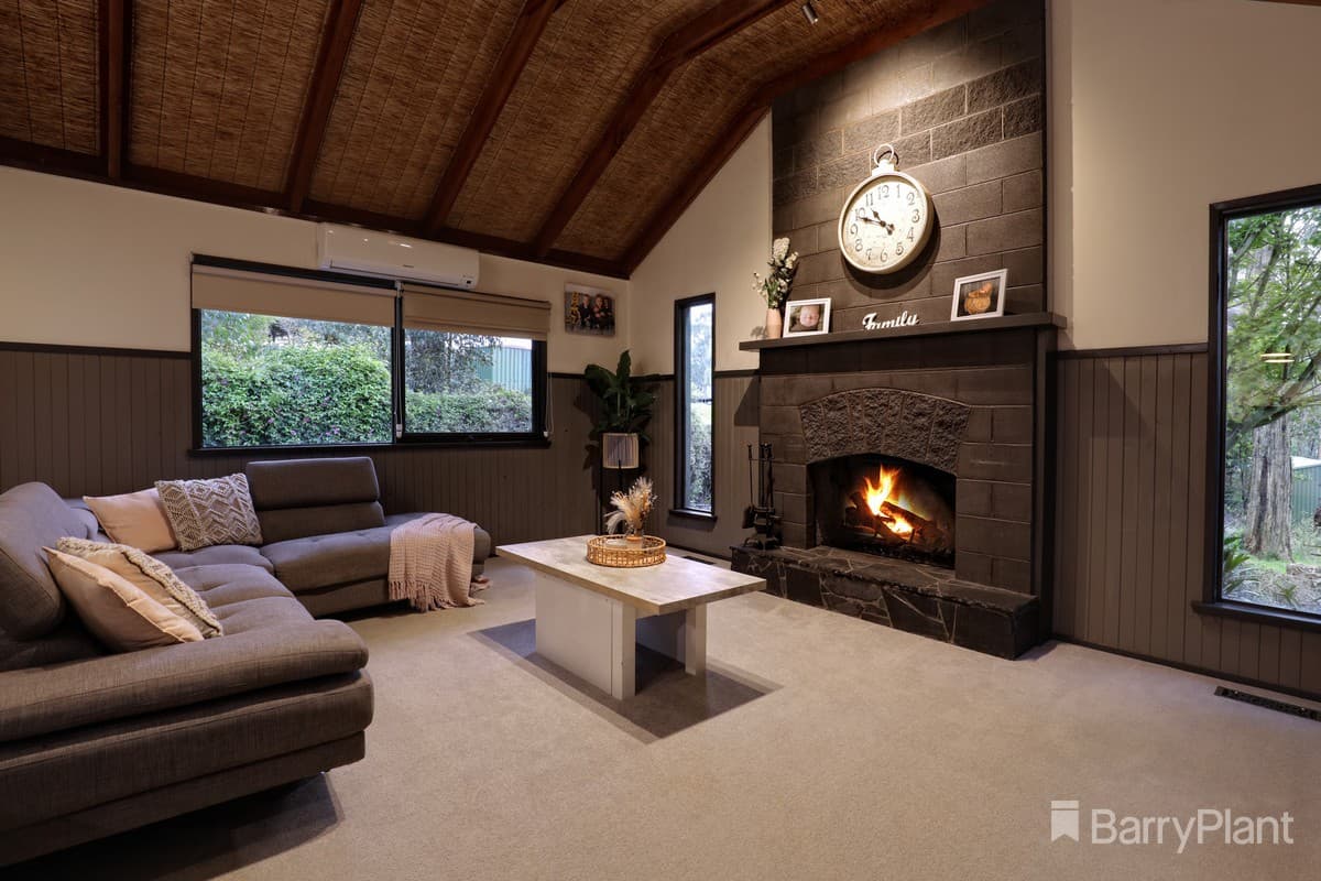 8 Lisheen RoadCockatoo, VIC 3781, Cockatoo - Thumbnail 2