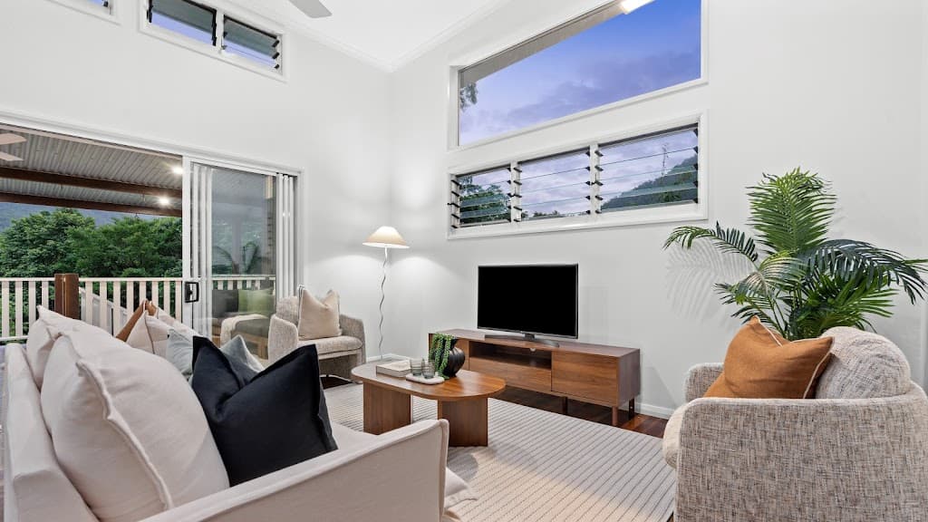 18 Lowther Close, Redlynch, QLD, 4870, Redlynch - Thumbnail 4