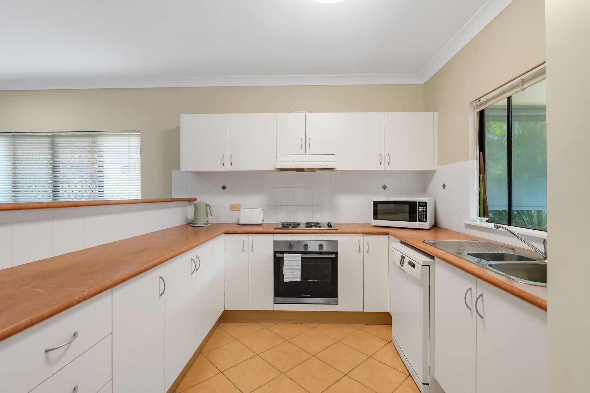 7 Kirra Close, Kewarra Beach, Kewarra Beach - Thumbnail 6