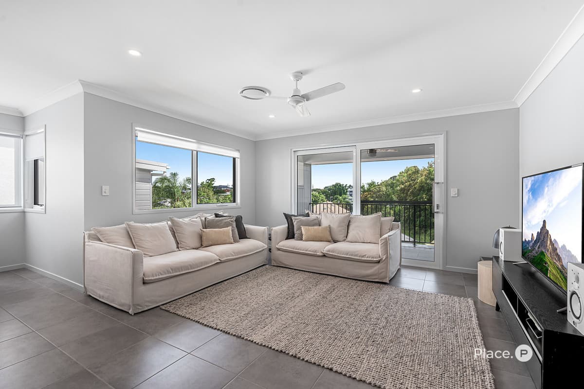 174 Cambridge Parade, Manly - Thumbnail 3