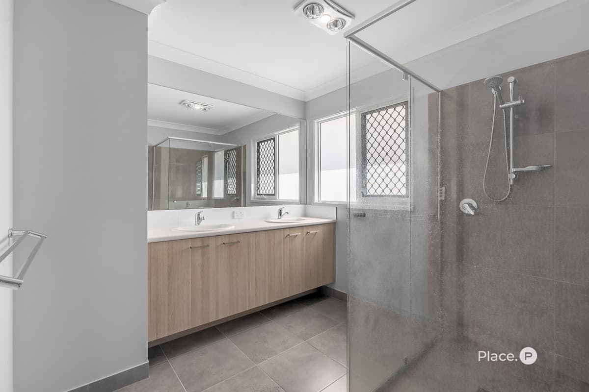 174 Cambridge Parade, Manly - Thumbnail 7