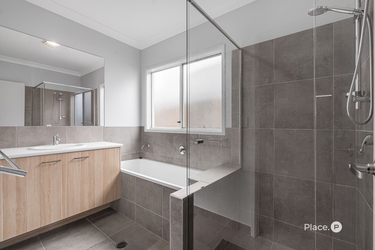 174 Cambridge Parade, Manly - Thumbnail 8