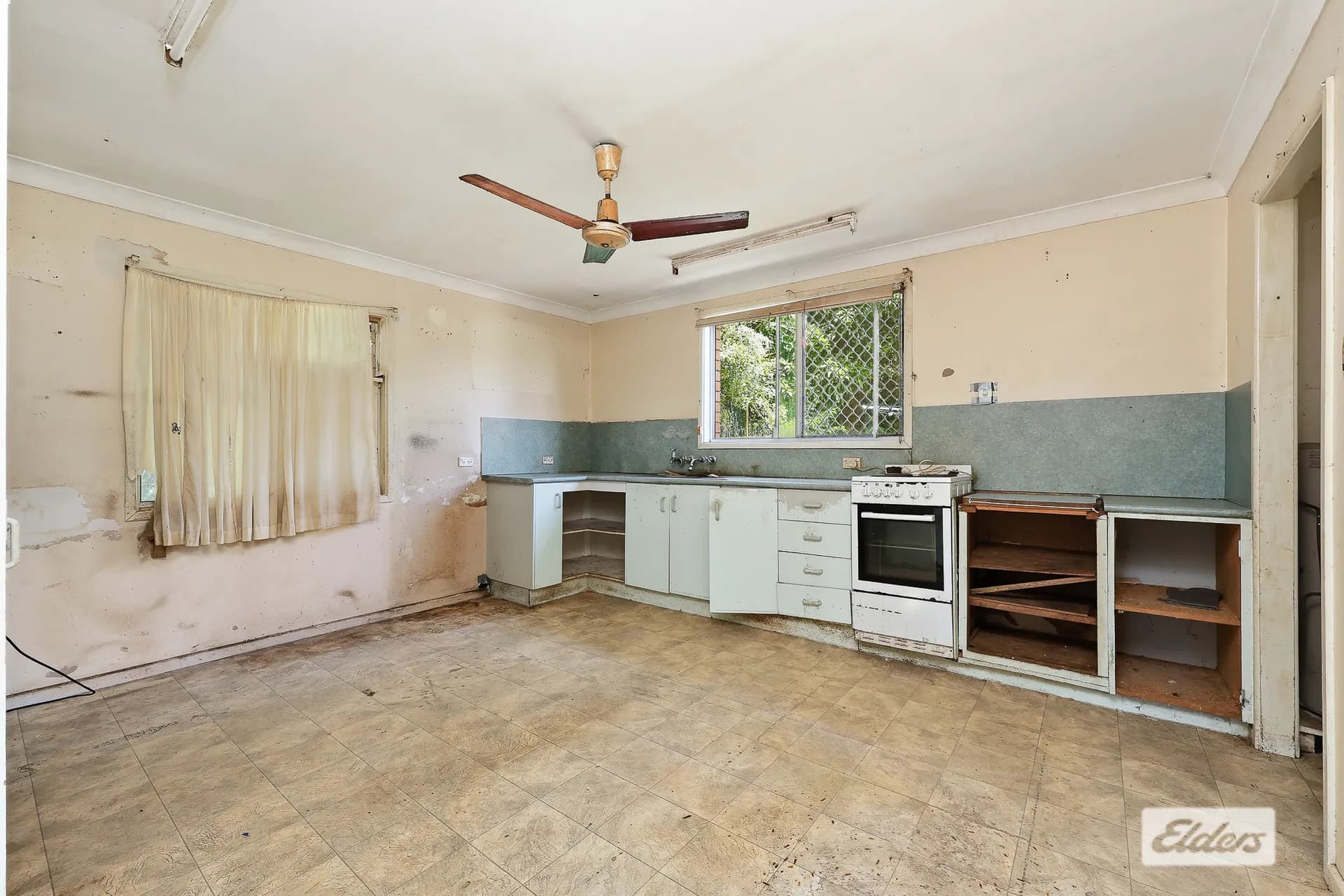 14 Birdwood Avenue, Yeppoon, QLD, 4703, Yeppoon - Thumbnail 7