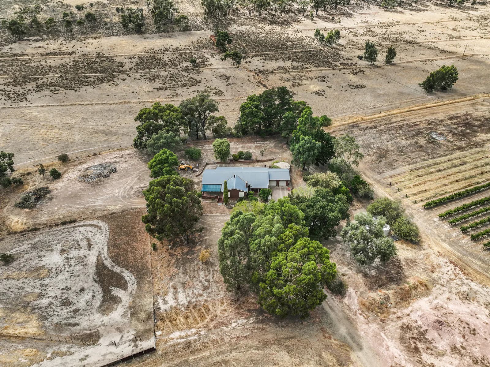 229 Neagles Rock Road, Clare, SA, 5453, Clare - Thumbnail 2