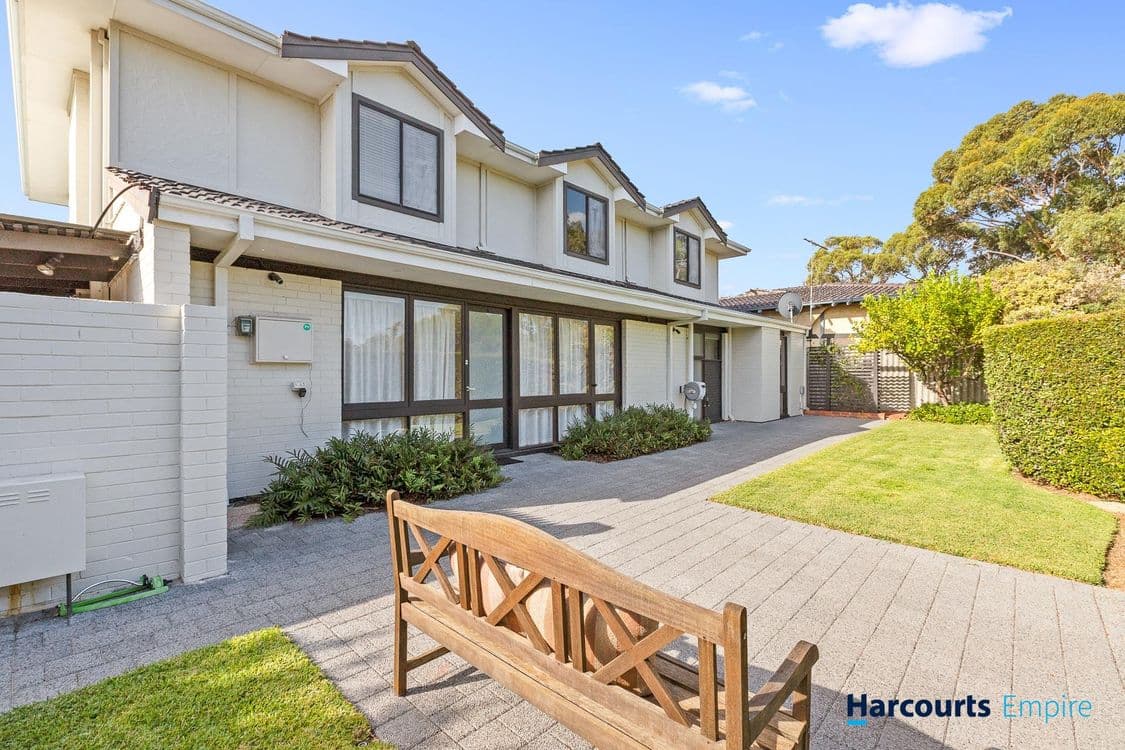 68 Hale Road, WEMBLEY DOWNS, WA 6019, Wembley Downs - Image 1