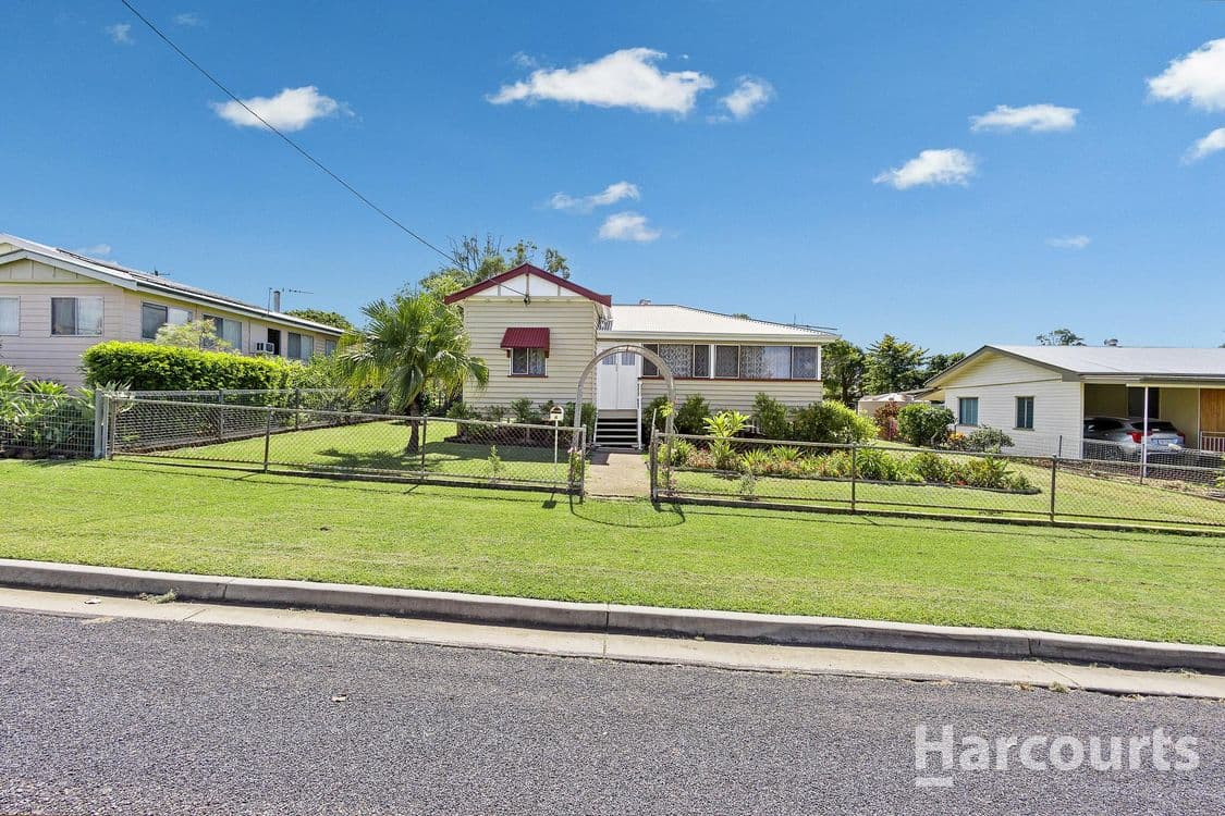 4 Brookes Street, BIGGENDEN, QLD 4621, Biggenden - Image 1