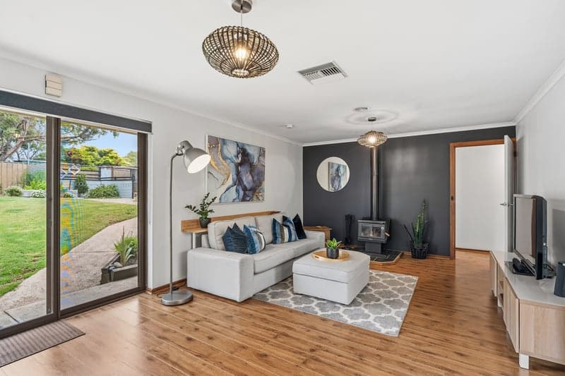 9 Jaimey Grove, Aberfoyle Park - Thumbnail 3