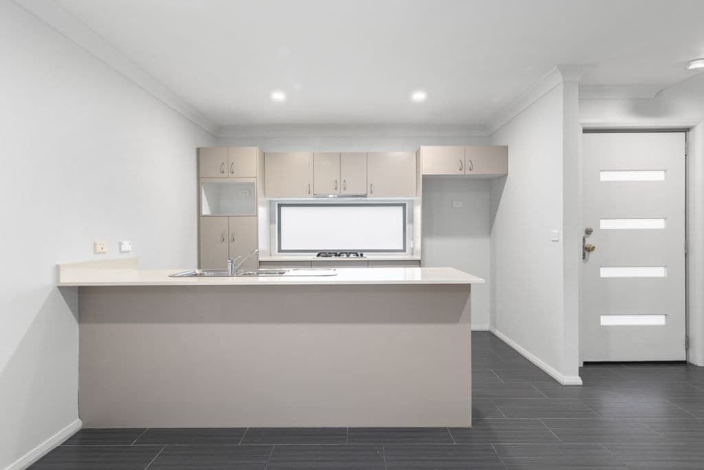 4/40a Moore Street, Birmingham Gardens - Thumbnail 3
