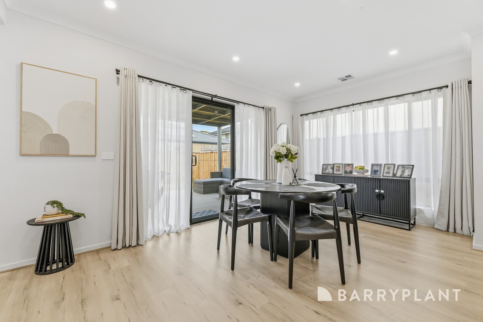 28 Chittagong Drive, Clyde North, VIC 3978, Clyde North - Thumbnail 5