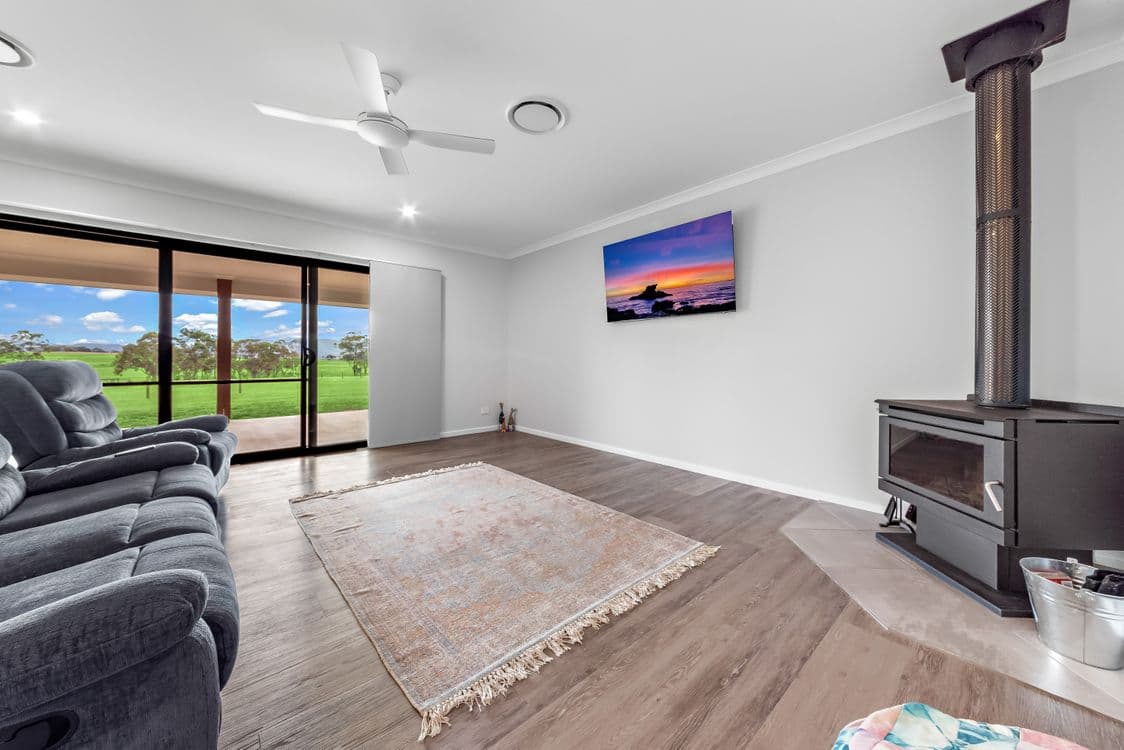 19 Haddocks Road, TENTERFIELD, NSW 2372, Tenterfield - Thumbnail 7