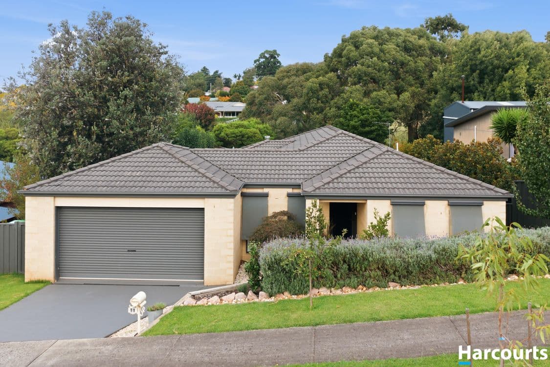 11 Silverback Place, LEONGATHA, VIC 3953, Leongatha - Image 1