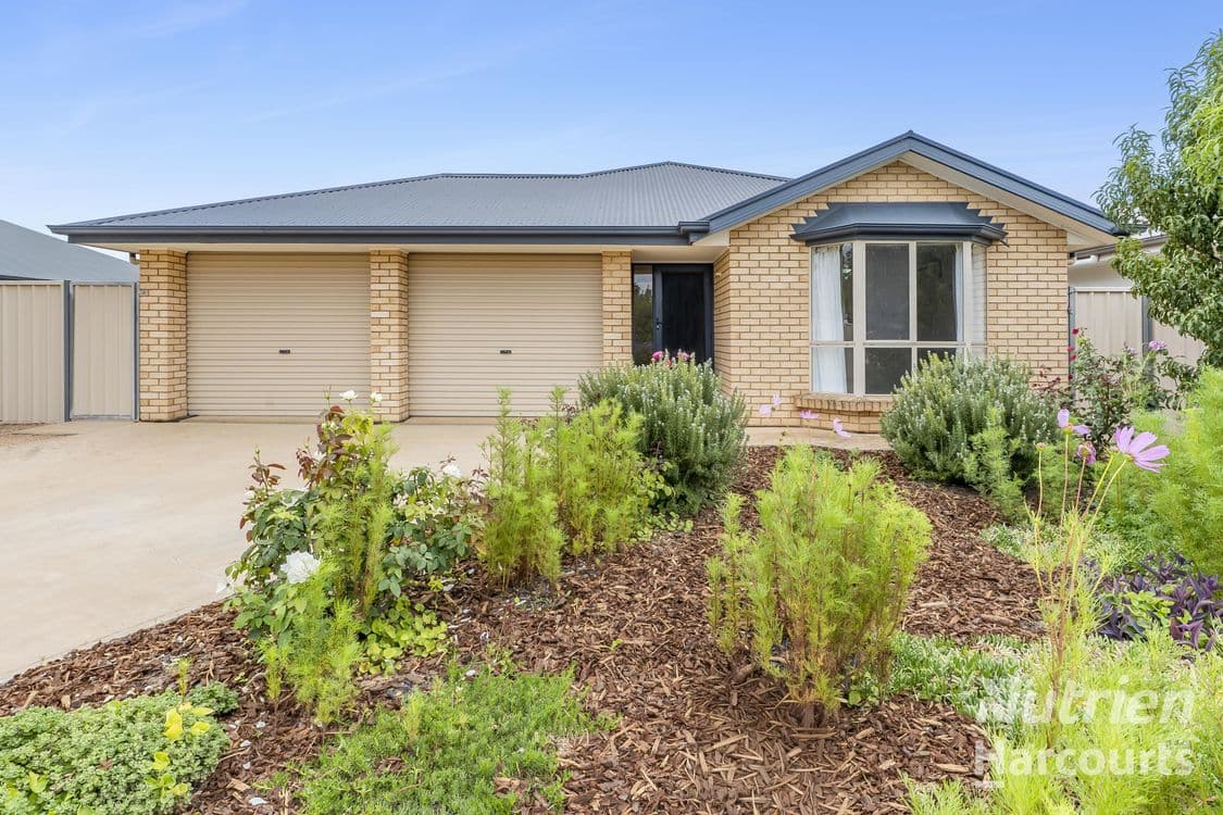 27 Flinders Street, RENMARK, SA 5341, Renmark - Image 1