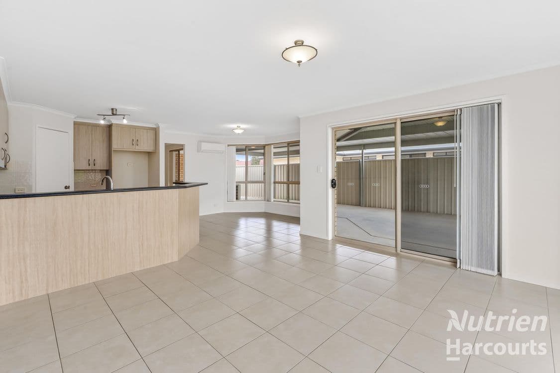 27 Flinders Street, RENMARK, SA 5341, Renmark - Thumbnail 4