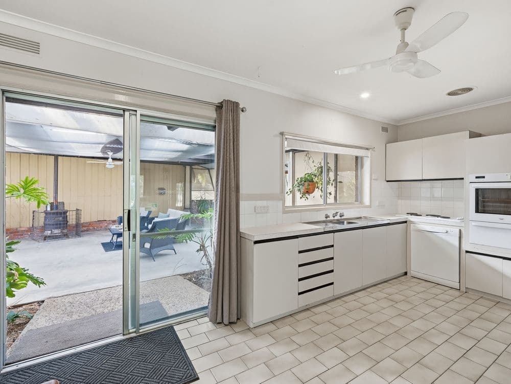 45 Gibbs Lane, MOYHU, VIC 3732, Moyhu - Thumbnail 3