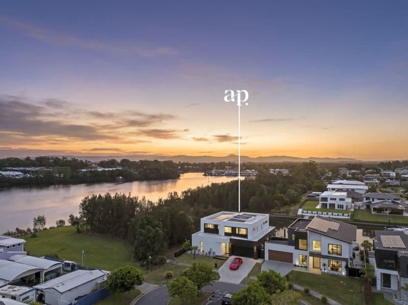 23 Lanyard Close, Coomera Waters - Image 1