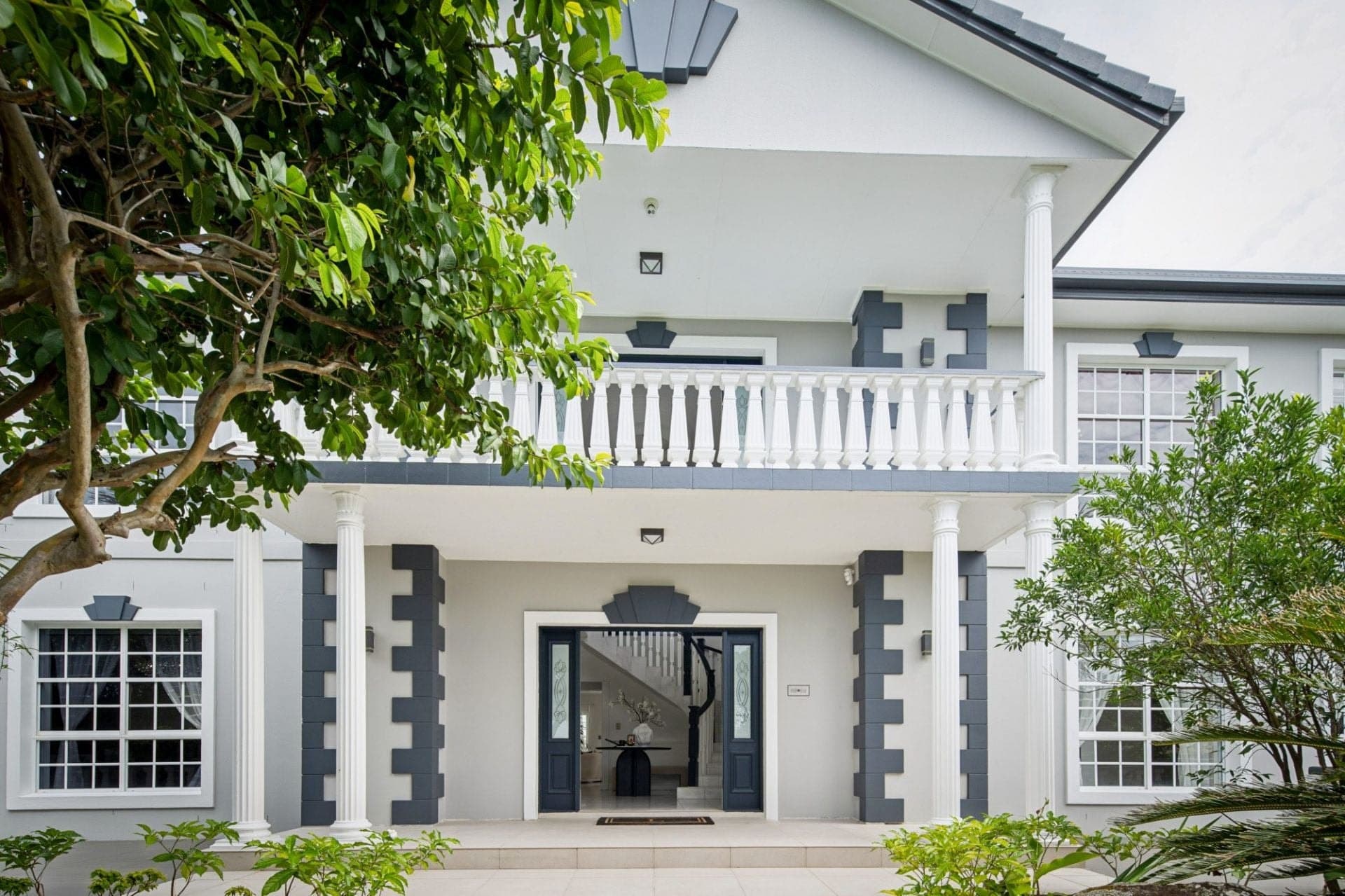 29-31 Cessnock Close, Mermaid Waters - Thumbnail 4