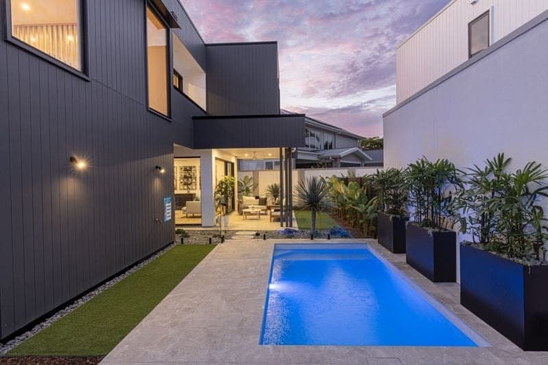 75 Amalfi Drive, Isle Of Capri - Thumbnail 2