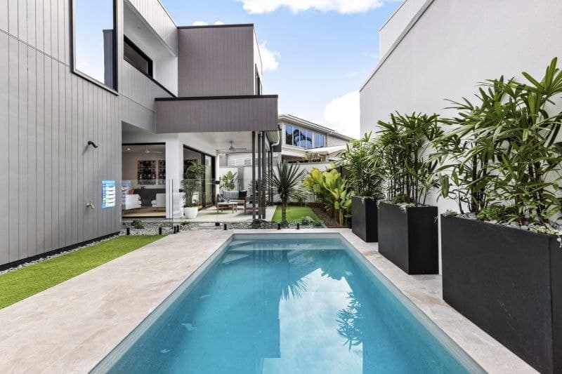 75 Amalfi Drive, Isle Of Capri - Thumbnail 3