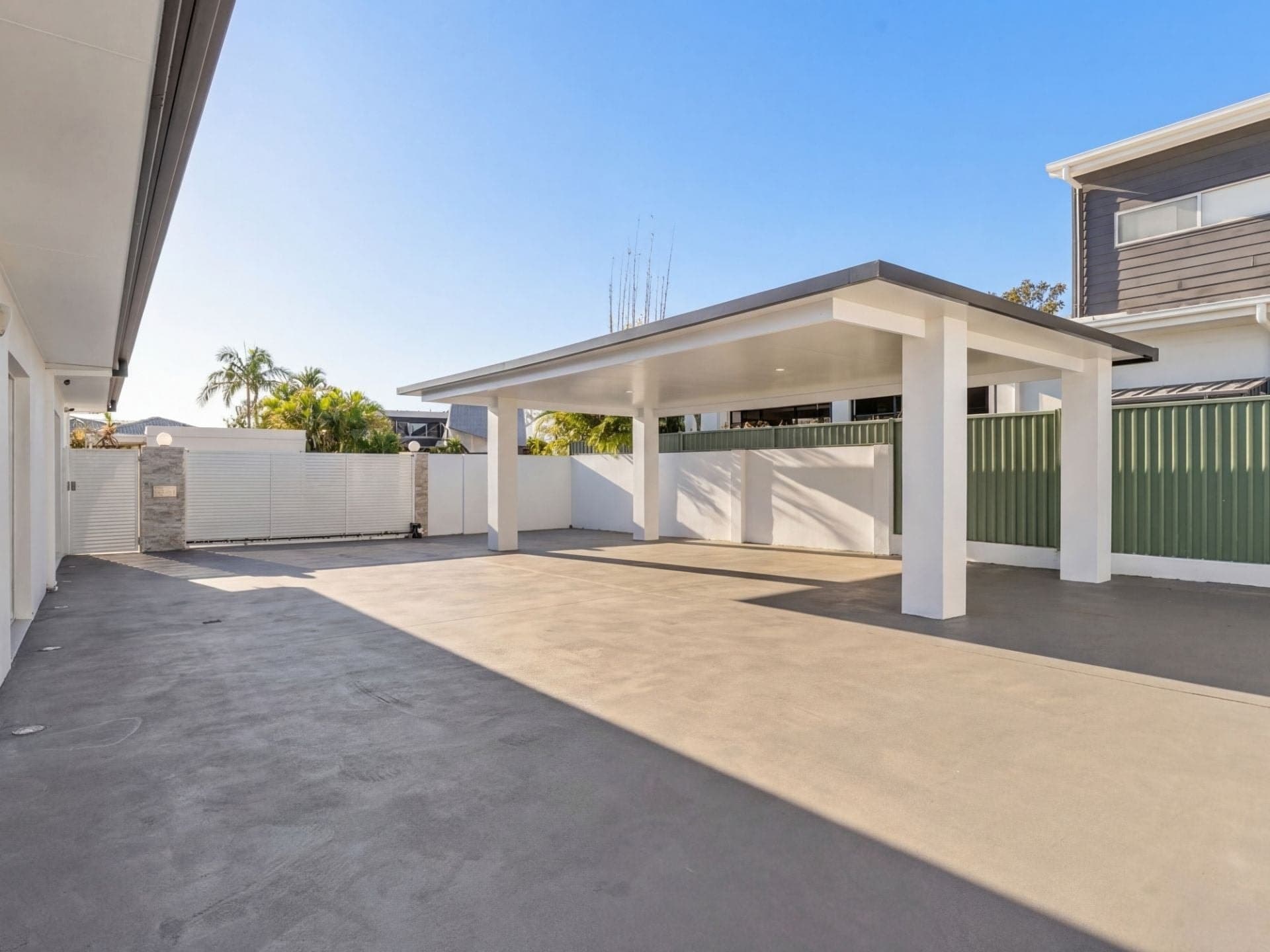 15 Yunga Court, Broadbeach Waters - Image 1