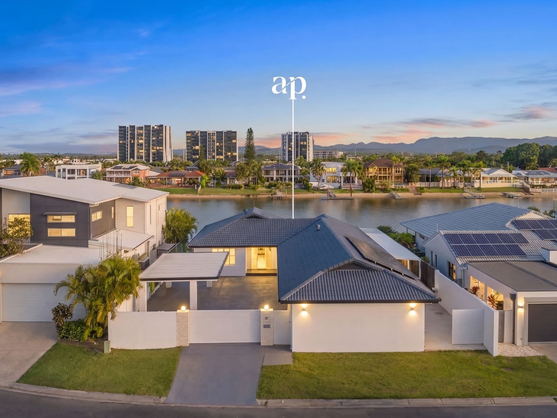 15 Yunga Court, Broadbeach Waters - Thumbnail 6