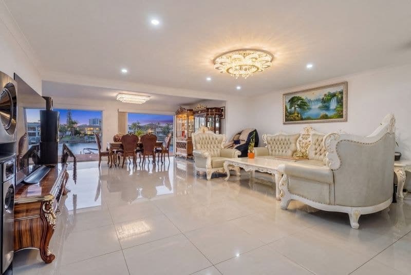 15 Yunga Court, Broadbeach Waters - Thumbnail 8